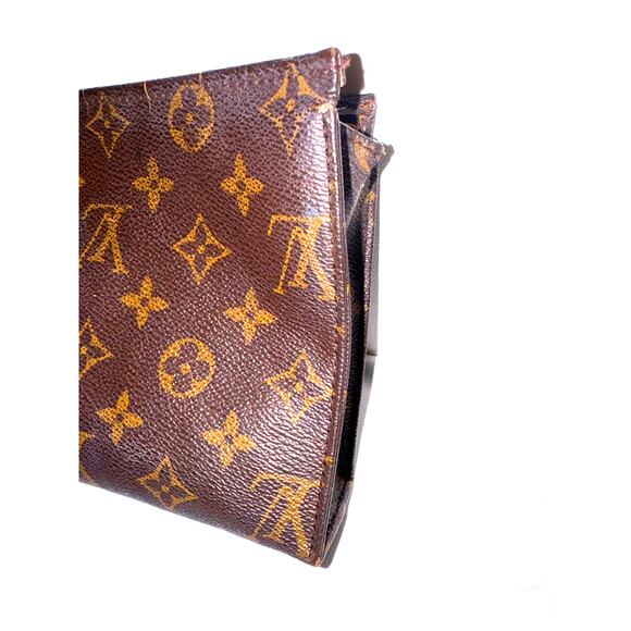 Louis Vuitton Monogram Pouch D-Ring and Twilly Accent - Picture 8 of 10